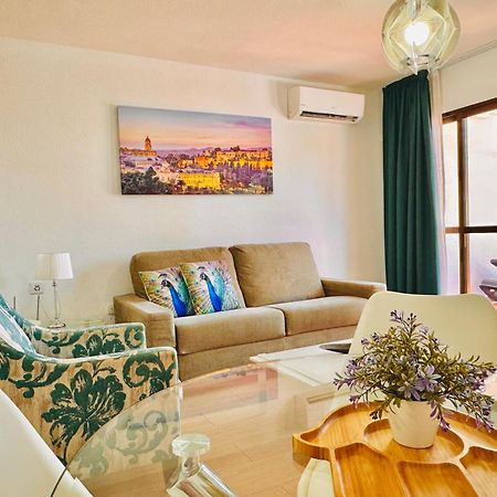 Pueblo Evita Premium Suites เบนัลมาเดนา ภายนอก รูปภาพ