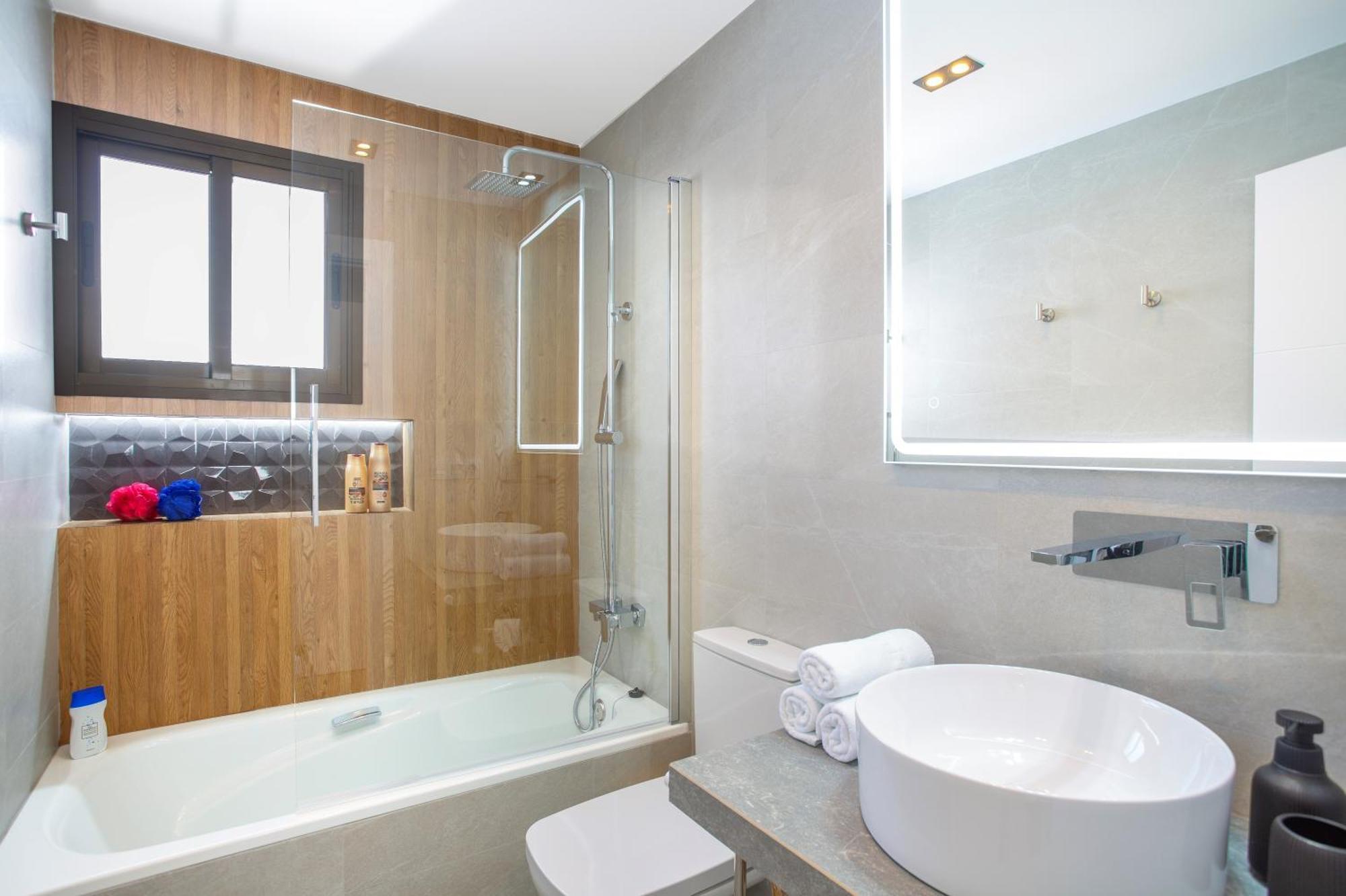 Pueblo Evita Premium Suites เบนัลมาเดนา ภายนอก รูปภาพ