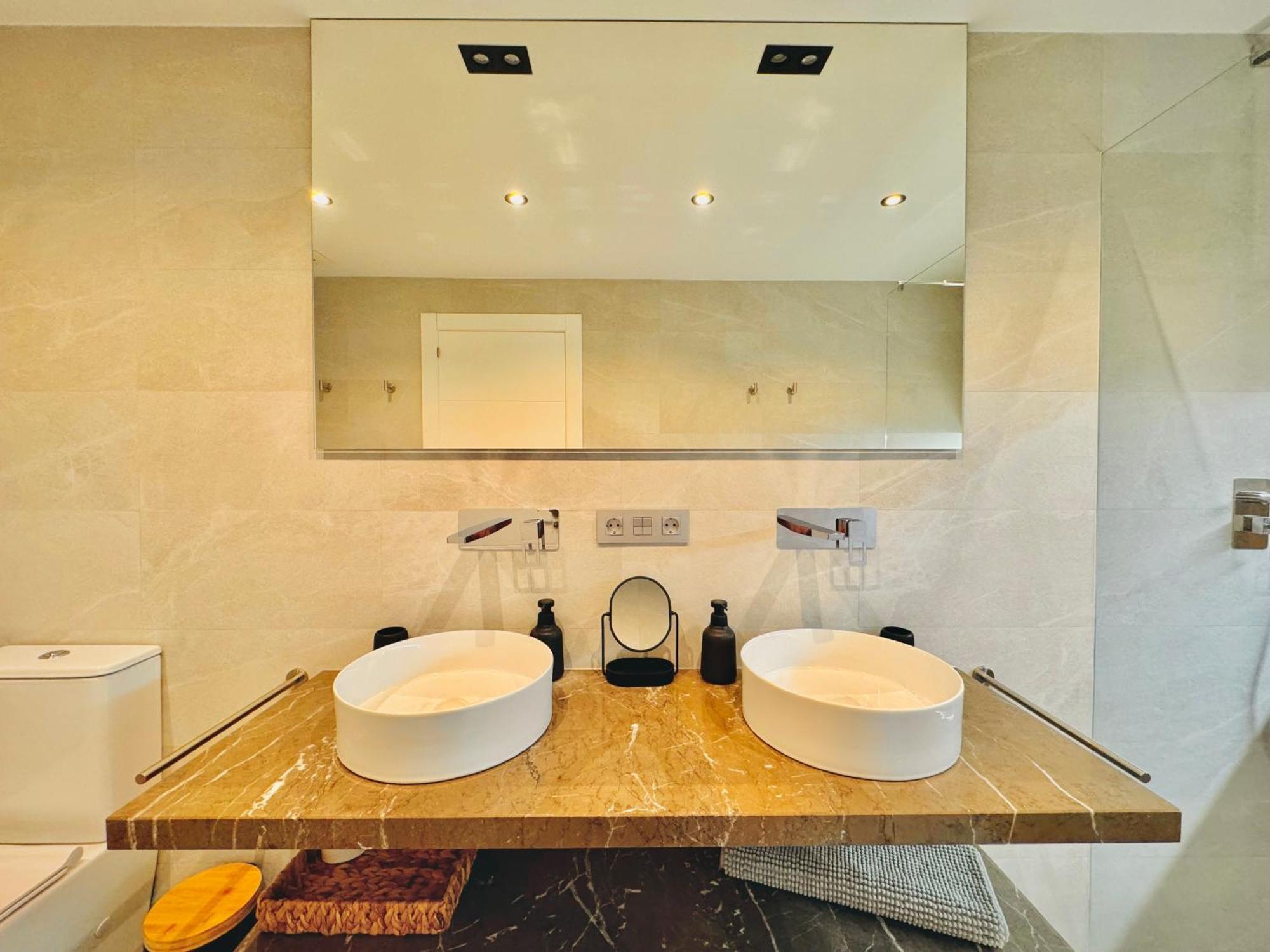 Pueblo Evita Premium Suites เบนัลมาเดนา ภายนอก รูปภาพ