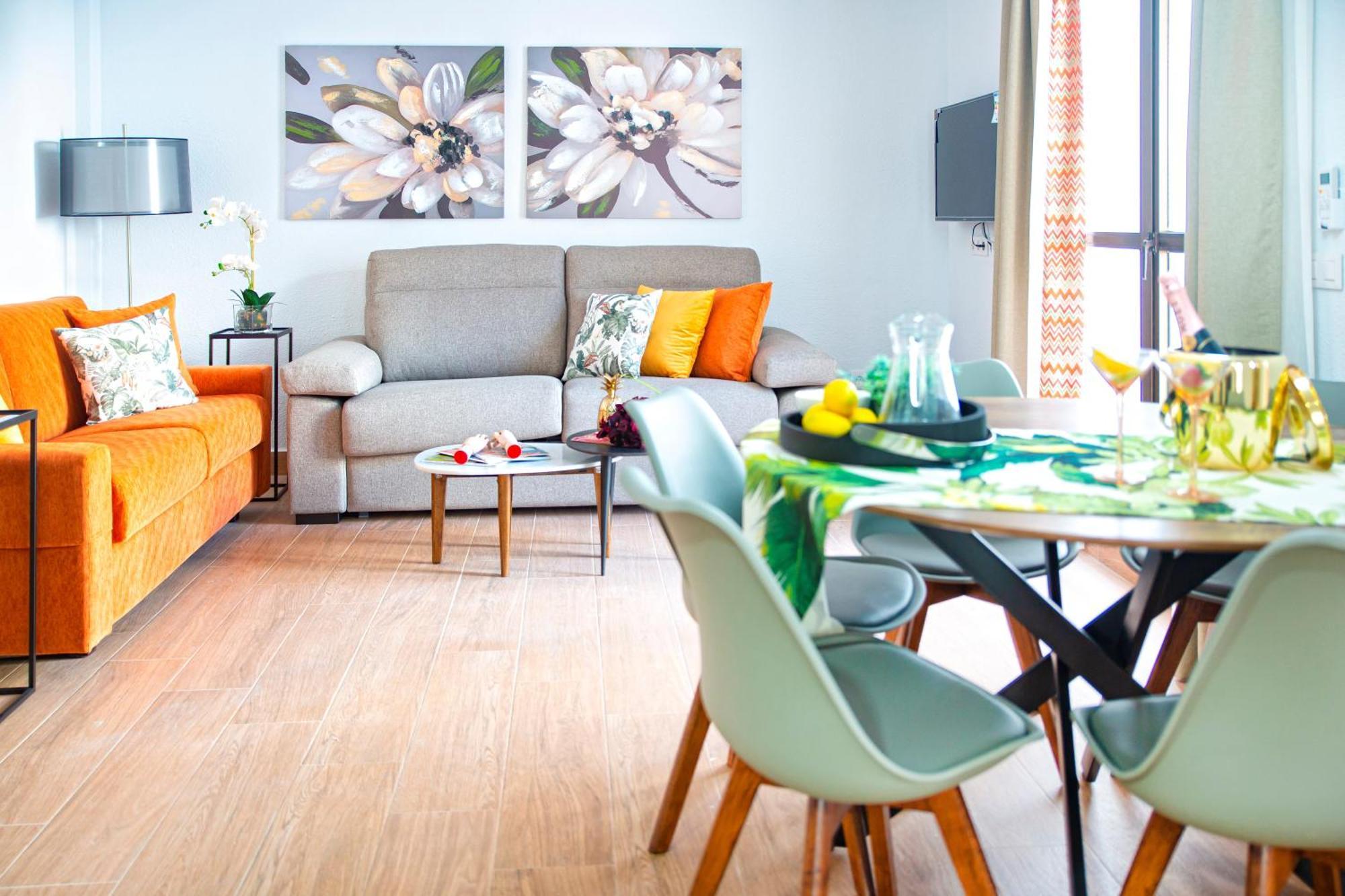 Pueblo Evita Premium Suites เบนัลมาเดนา ภายนอก รูปภาพ