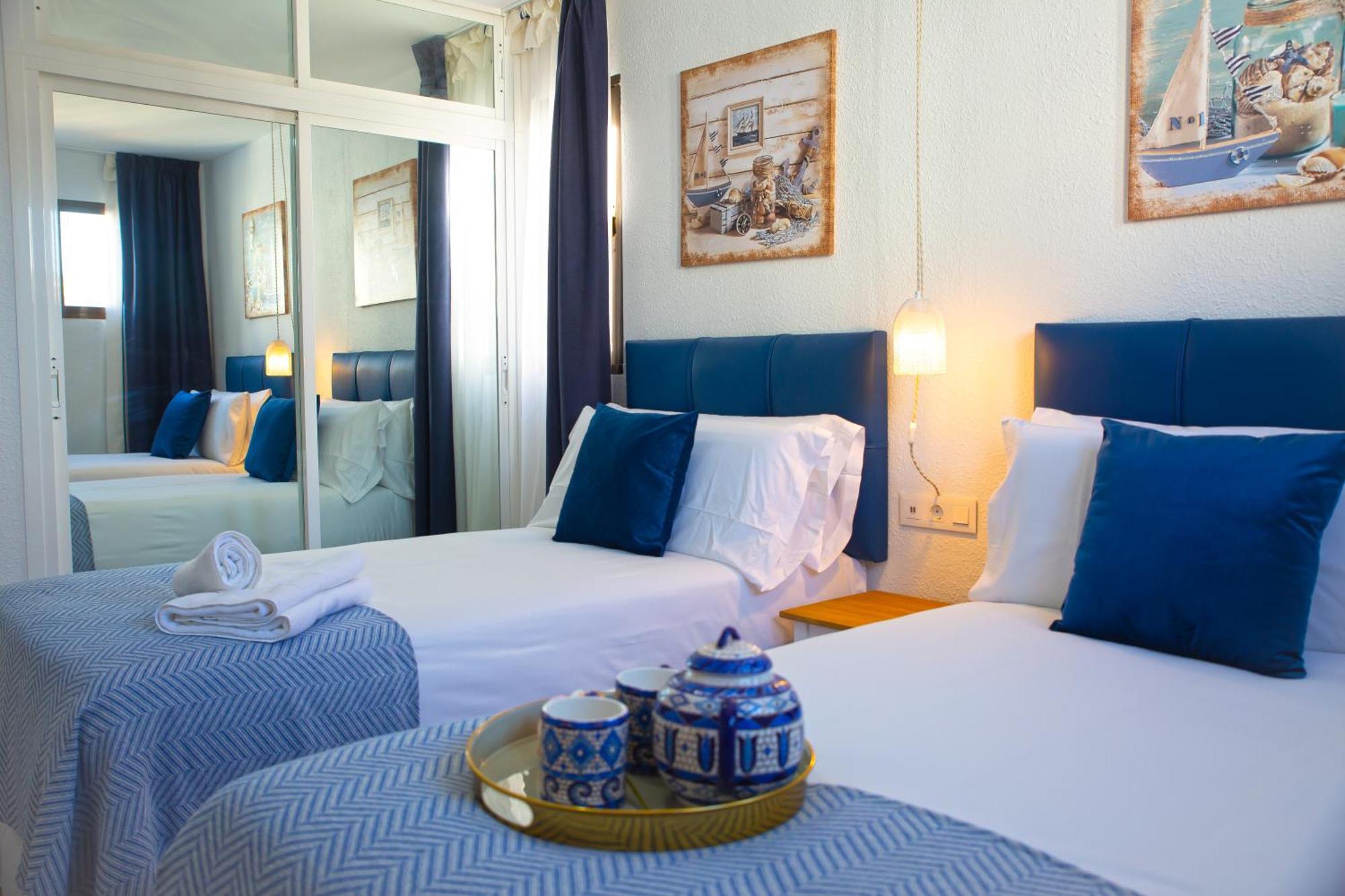 Pueblo Evita Premium Suites เบนัลมาเดนา ภายนอก รูปภาพ